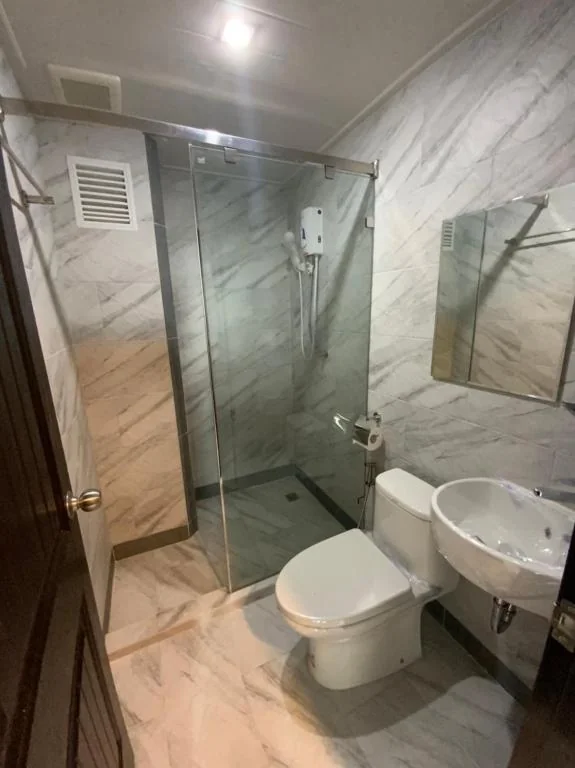 Baan Thanakul Residences 호텔 상세 정보 및 리뷰 Bathroom